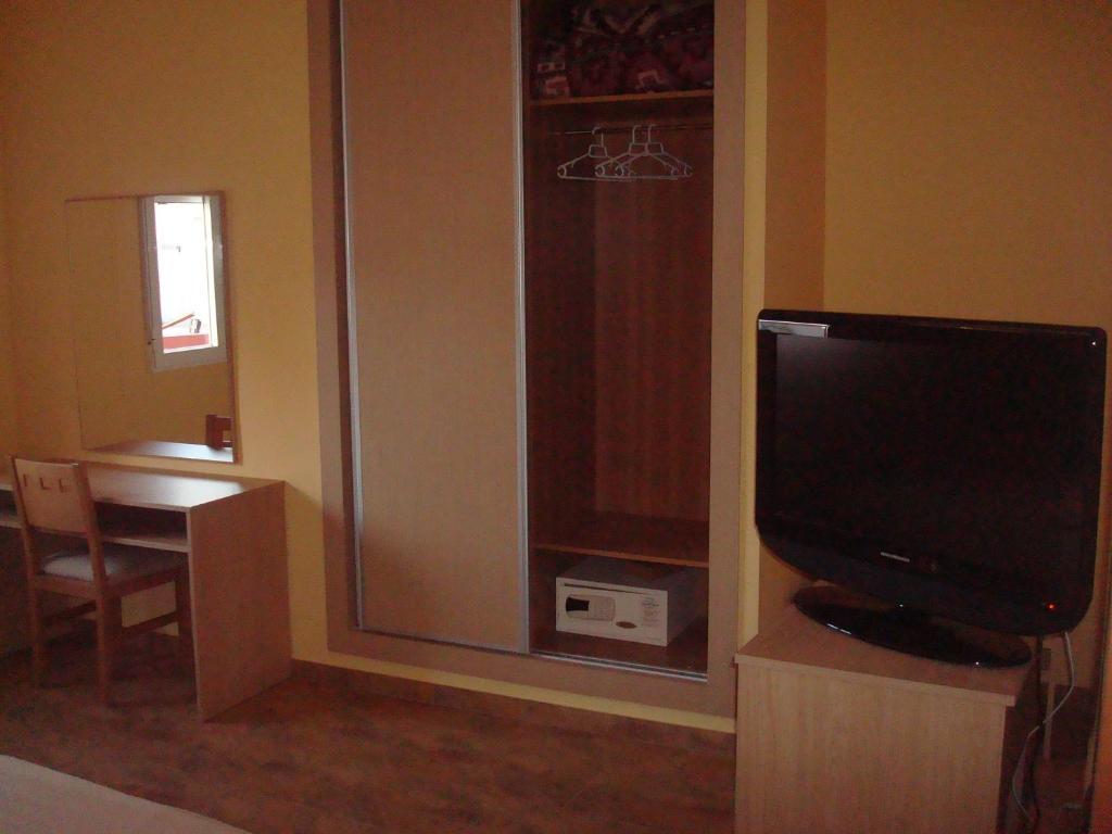 Hotel Los Chiles Villanueva Del Arzobispo Pokoj fotografie