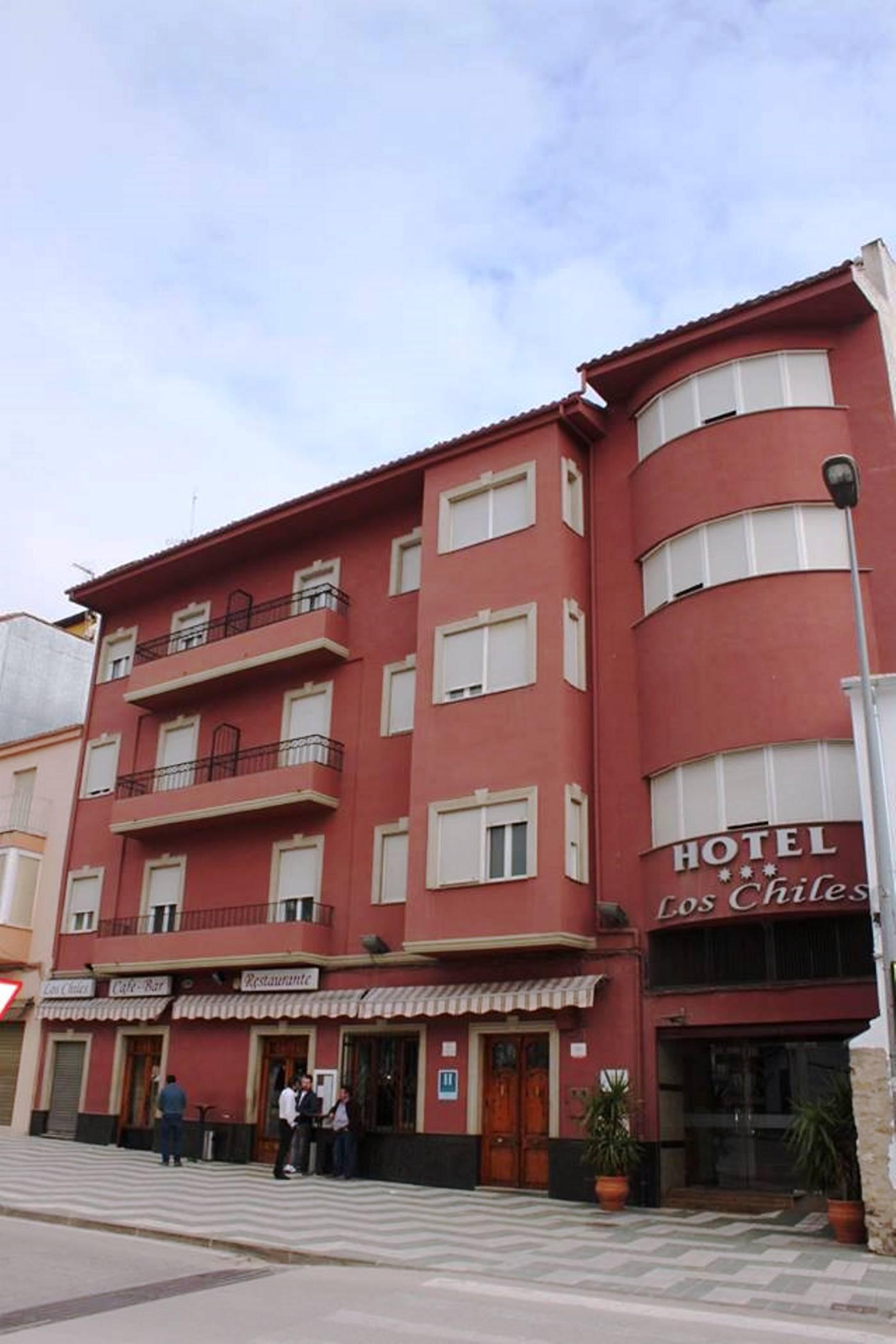 Hotel Los Chiles Villanueva Del Arzobispo Exteriér fotografie
