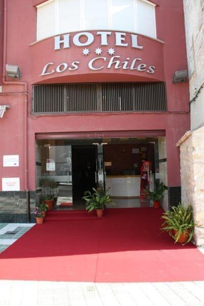 Hotel Los Chiles Villanueva Del Arzobispo Exteriér fotografie