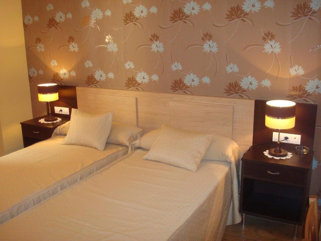 Hotel Los Chiles Villanueva Del Arzobispo Pokoj fotografie